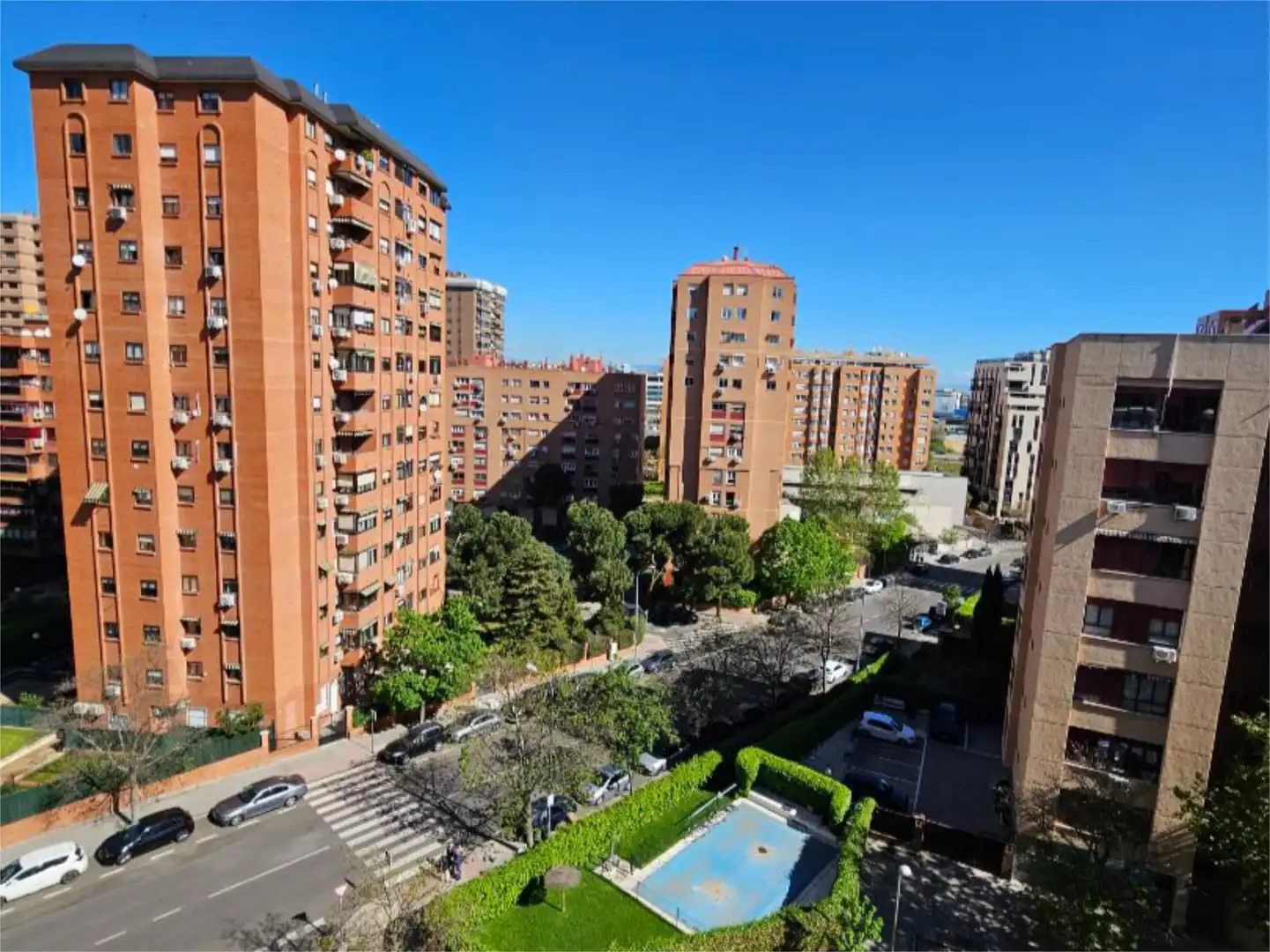 Piso en venta en Calle del Jazmín, 21, Costillares Vista exterior de Piso en venta en Madrid Capital con Aire acondicionado y Piscina
