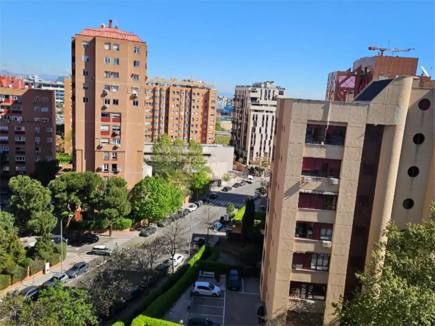 Piso en venta en Calle del Jazmín, 21, Costillares Vista exterior de Piso en venta en Madrid Capital con Aire acondicionado y Piscina
