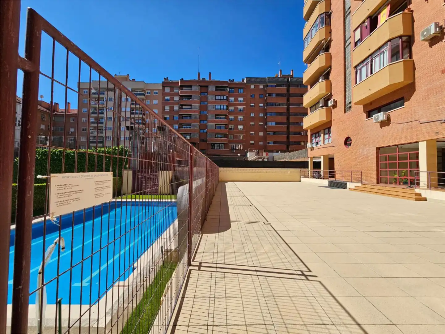 Piso en venta en Calle del Jazmín, 21, Costillares Piscina de Piso en venta en Madrid Capital con Aire acondicionado y Piscina