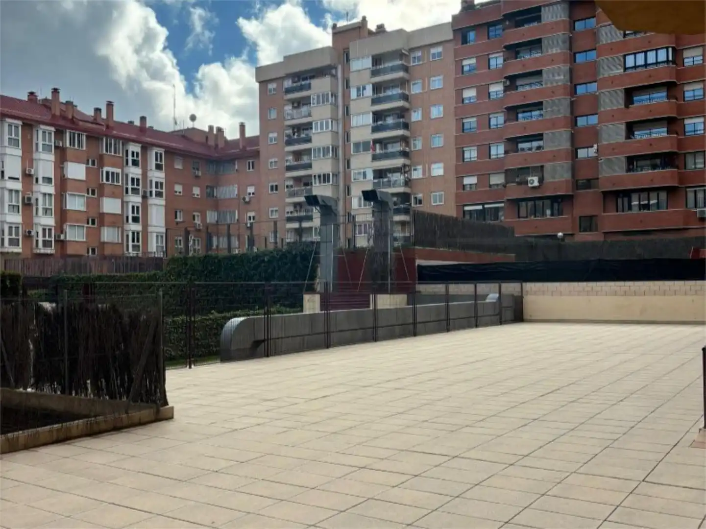 Piso en venta en Calle del Jazmín, 21, Costillares Terraza de Piso en venta en Madrid Capital con Aire acondicionado y Piscina