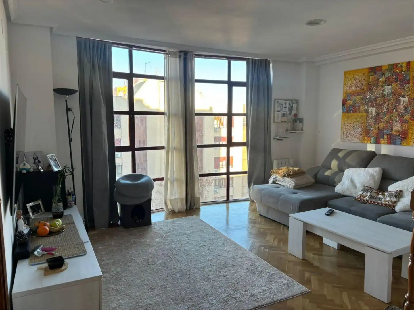 Piso en venta en Calle del Jazmín, 21, Costillares Sala de estar de Piso en venta en Madrid Capital con Aire acondicionado y Piscina