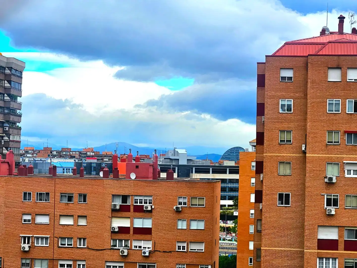 Piso en venta en Calle del Jazmín, 21, Costillares Vista exterior de Piso en venta en Madrid Capital con Aire acondicionado y Piscina