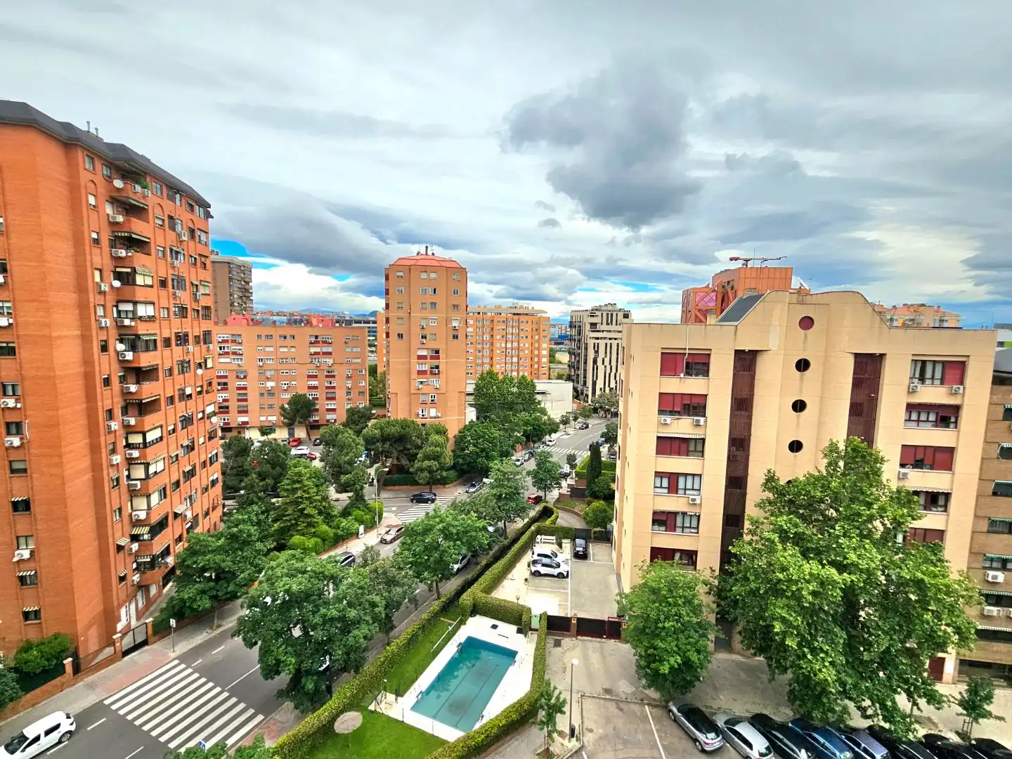 Piso en venta en Calle del Jazmín, 21, Costillares Vista exterior de Piso en venta en Madrid Capital con Aire acondicionado y Piscina