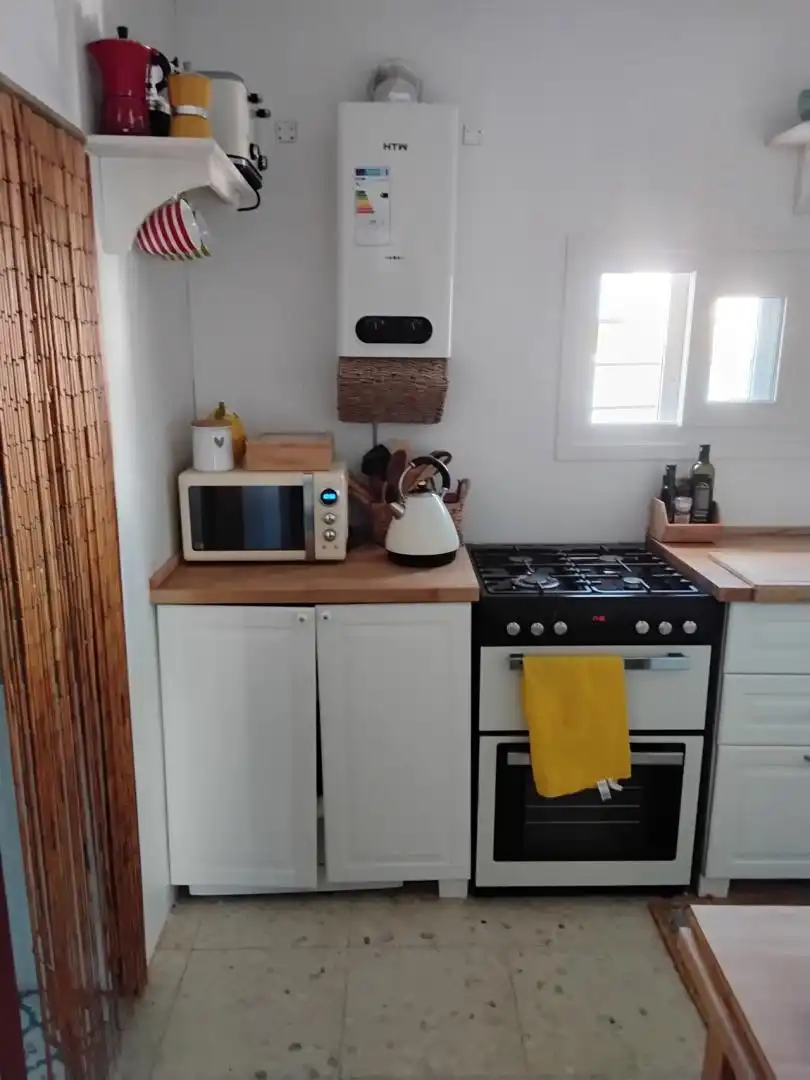 Casa o xalet en venda a Calle Cañada Real, 52, San Enrique - Guadiaro - Pueblo Nuevo Cuina de Casa o xalet en venda en Sotogrande amb Terrassa i Moblat