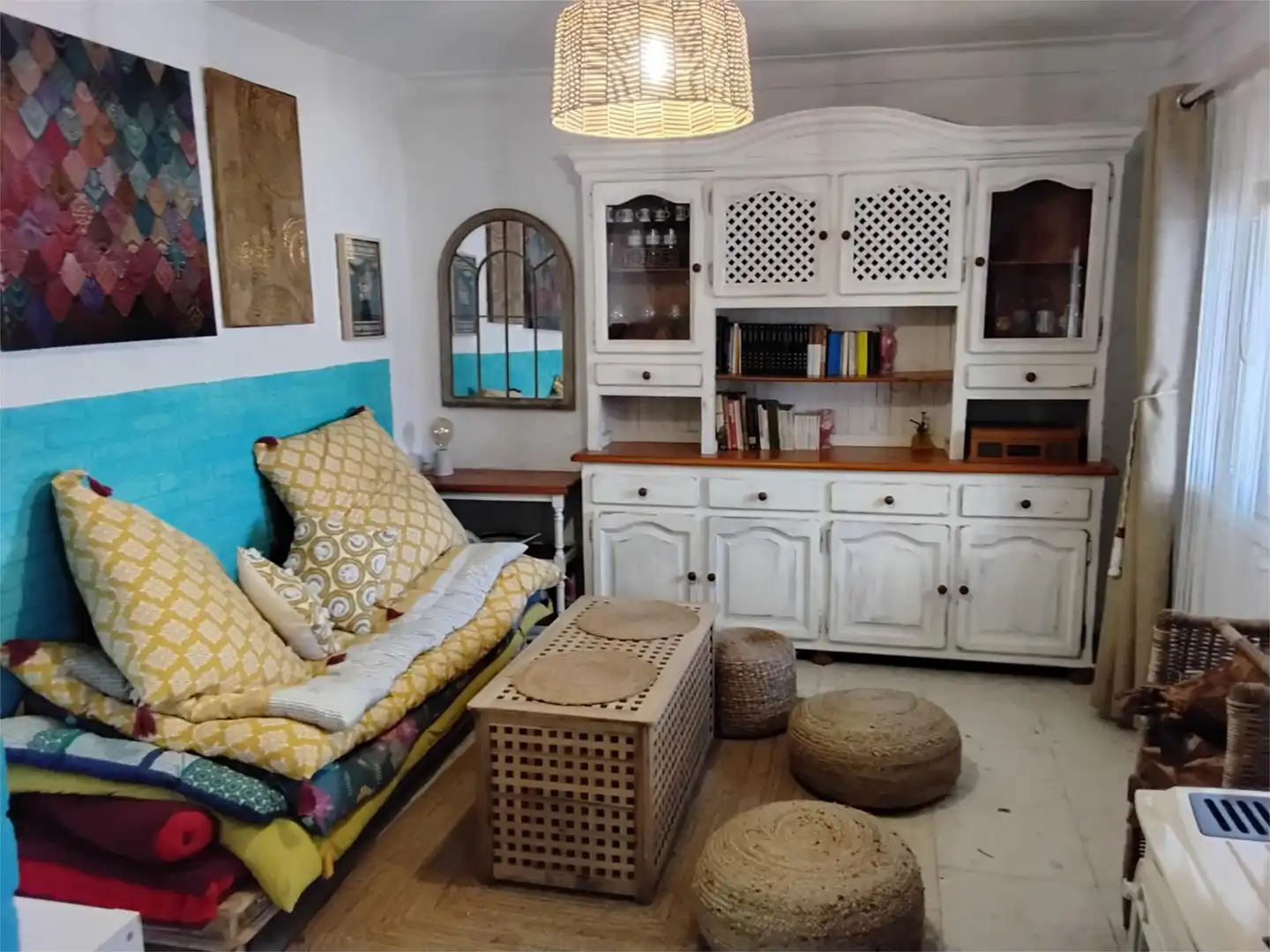 Casa o xalet en venda a Calle Cañada Real, 52, San Enrique - Guadiaro - Pueblo Nuevo Sala d'estar de Casa o xalet en venda en Sotogrande amb Terrassa i Moblat