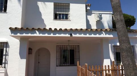 Casa adosada de alquiler en El Manantial, El Puerto de Santa María - imagen 5 Foto 5 de Casa adosada de alquiler en El Manantial, El Puerto de Santa María
