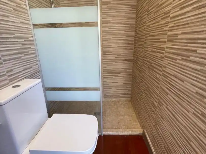Wohnung zur Miete in Calle Arco de Los Zapatos, 3, Fontán Badezimmer von Wohnung zur Miete in Oviedo