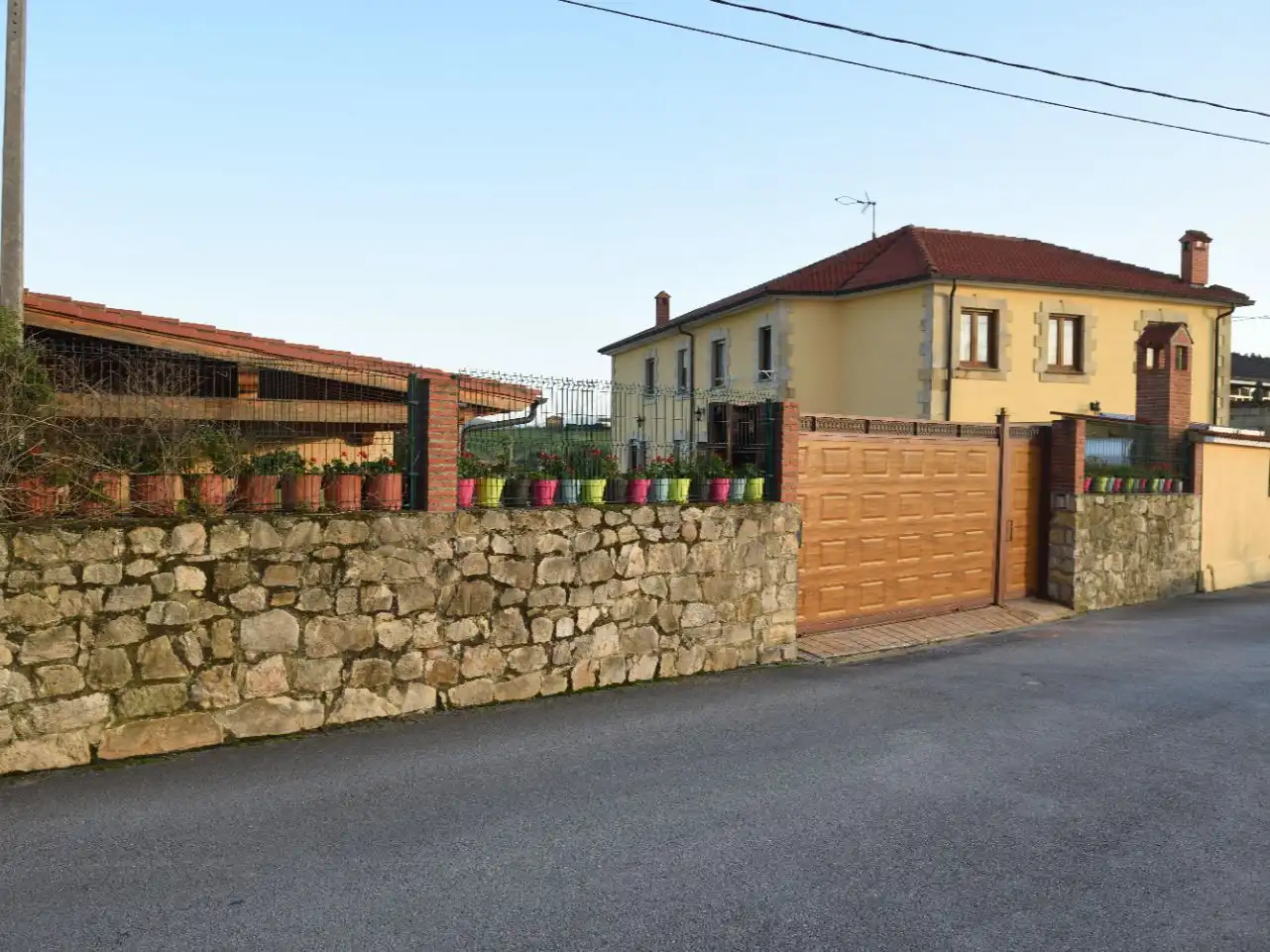 Flat for rent in Barrio el Cabezón, 474, Mogro Exterior view of Flat for rent in Miengo with Heating, Private garden and Terrace