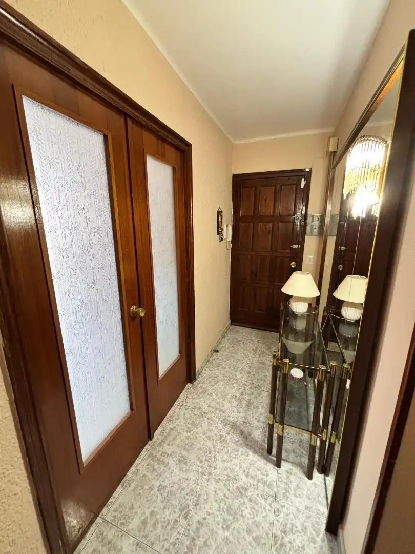 Piso de alquiler en Carrer de l'Escultor Modest Gené, 17, Llevant Piso de alquiler en Reus con Terraza, Amueblado y Horno