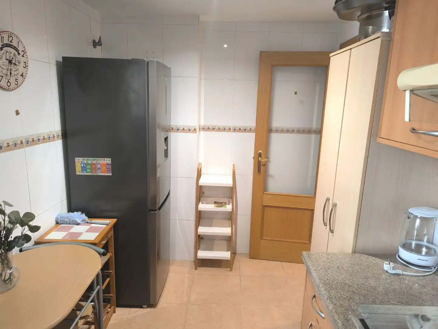 Wohnung zur Miete in Plaza Xúquer Küche von Wohnung zur Miete in Paiporta mit Klimaanlage und Terrasse