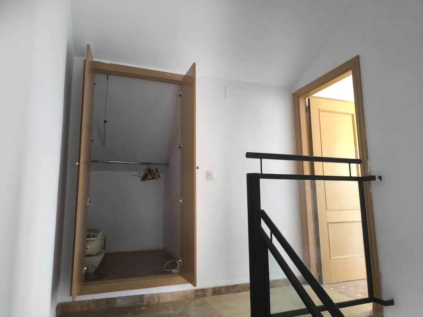 Wohnung zur Miete in Plaza Xúquer Terrasse von Wohnung zur Miete in Paiporta mit Klimaanlage und Terrasse