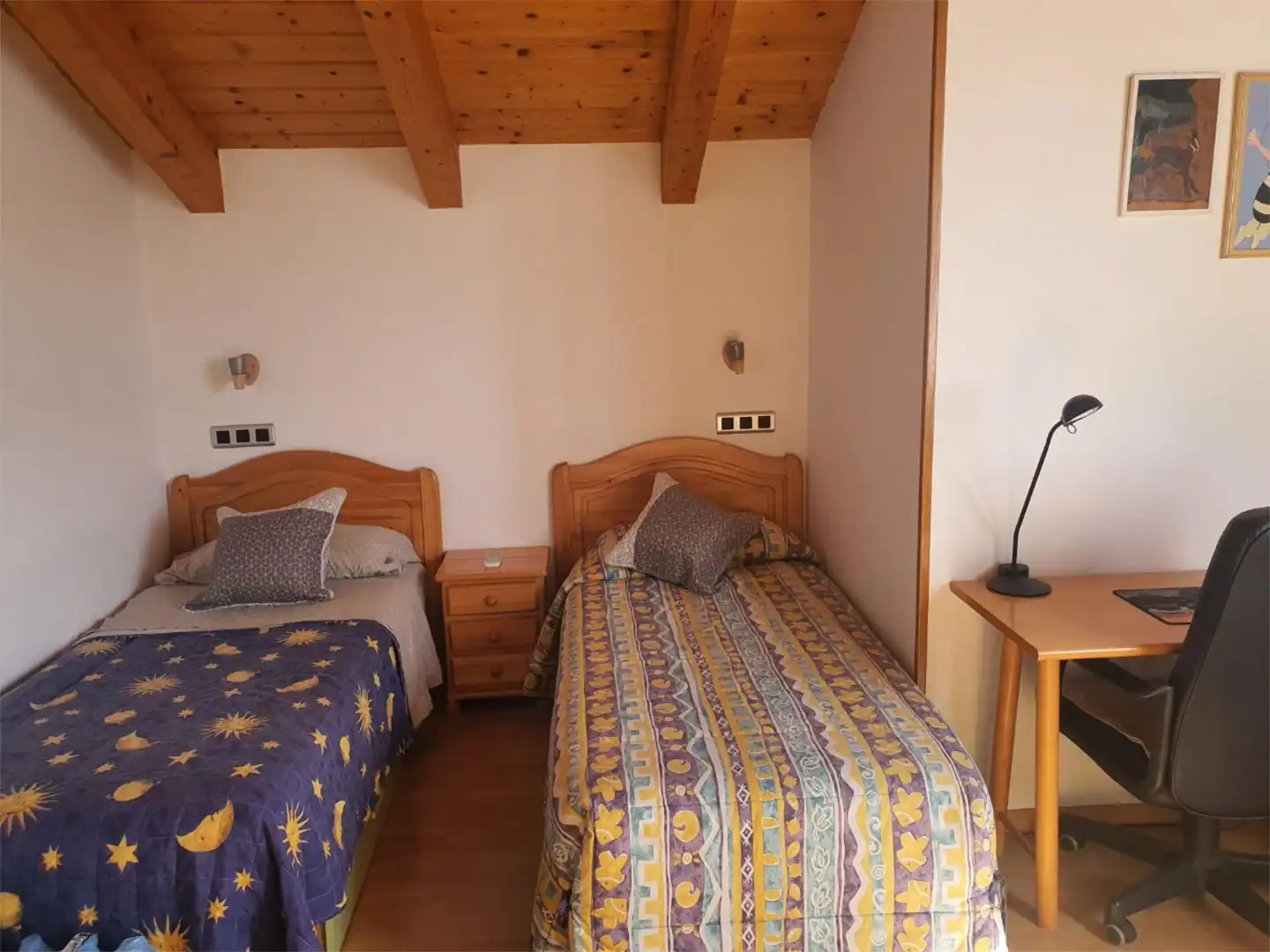 Room in Carrer Sant Llorenç, 34, Sant Fost de Campsentelles Bedroom of Houses for share in Sant Fost de Campsentelles with Air Conditioner, Heating and Parquet flooring