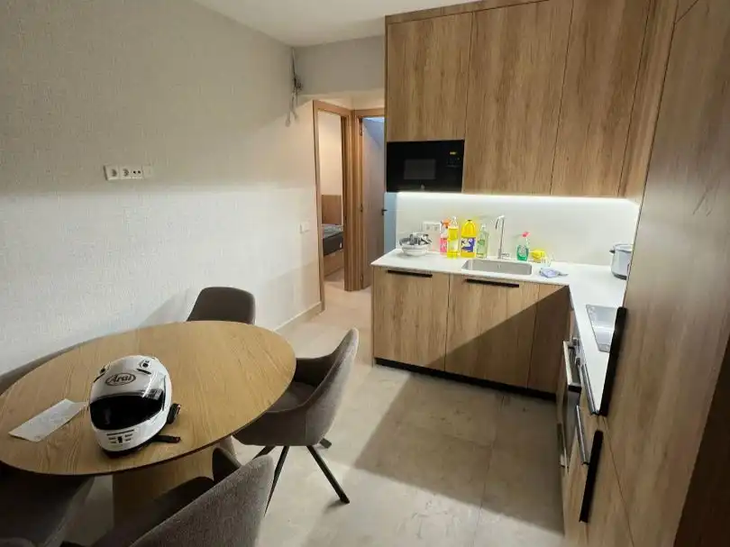 Room in Calle del Cardenal Cisneros, 57, Trafalgar Room in Calle del Cardenal Cisneros, 57, Trafalgar