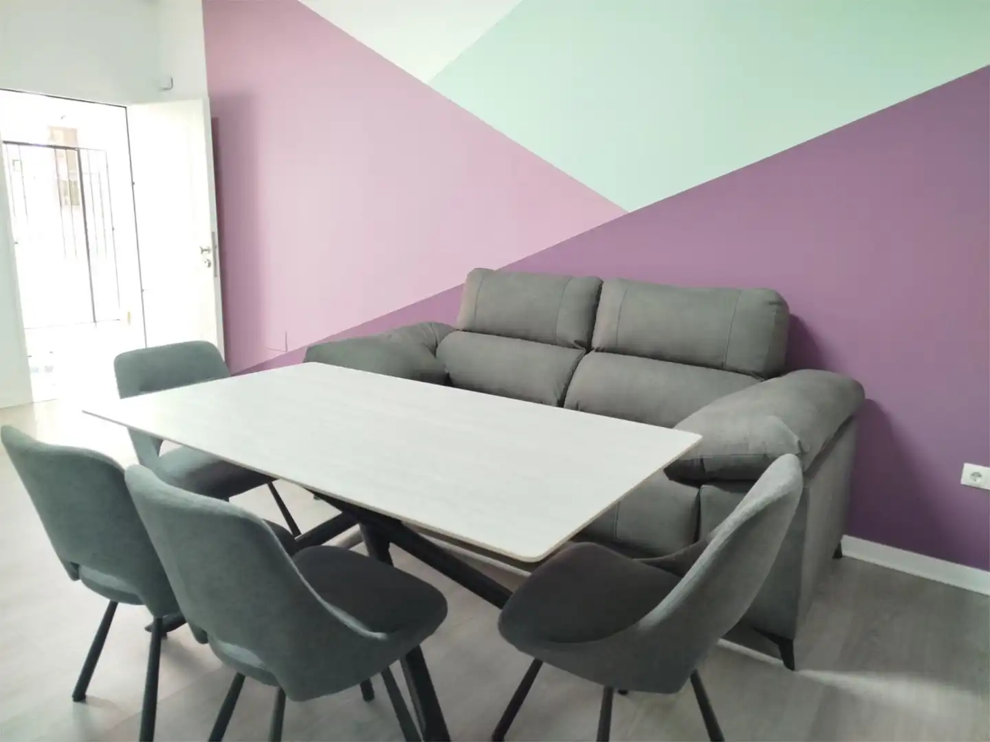 Sala d'estar de Loft de lloguer en Málaga Capital amb Aire condicionat, Parquet i Moblat