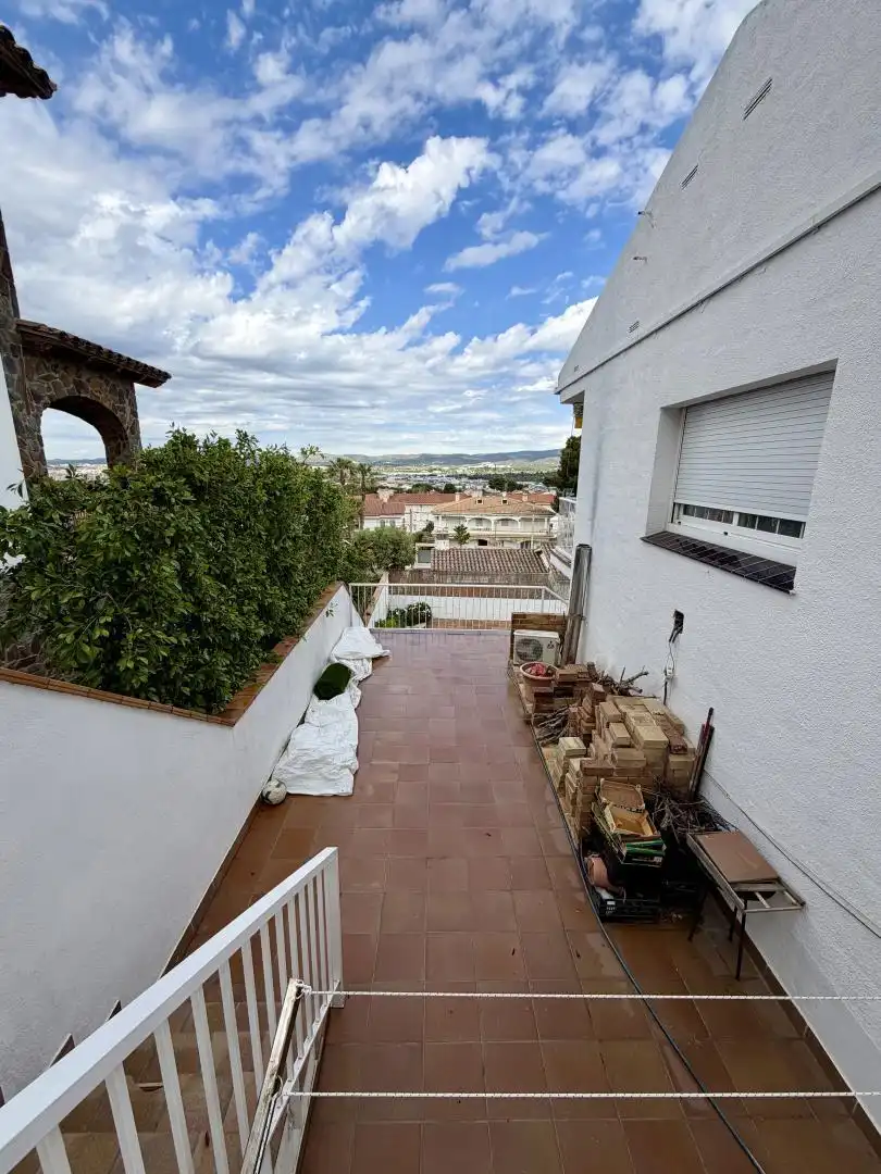 Casa o xalet en venda a Avinguda de Mas D'en Serra, 79, Mas d'En Serra - Els Cards Terrassa de Casa o xalet en venda en Sant Pere de Ribes amb Terrassa, Piscina i Balcó