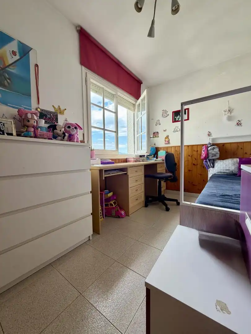 Casa o xalet en venda a Avinguda de Mas D'en Serra, 79, Mas d'En Serra - Els Cards Dormitori de Casa o xalet en venda en Sant Pere de Ribes amb Terrassa, Piscina i Balcó