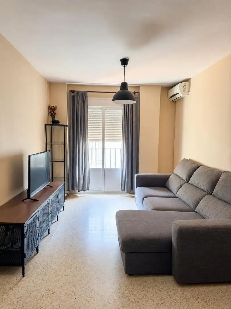 Sala de estar de Piso en venta en Sanlúcar de Barrameda con Aire acondicionado y Balcón