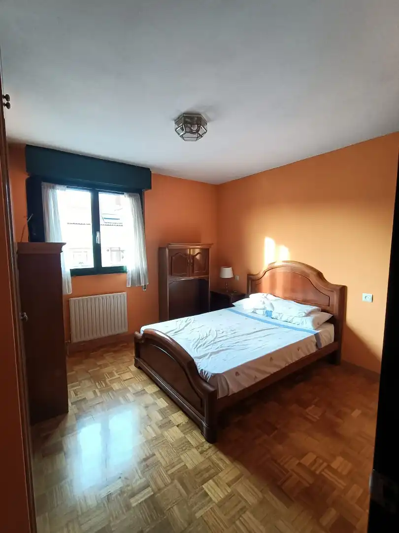 Habitació a Calle Luis Fernandez Castañón, 4, Argañosa Dormitori de Pis per a compartir en Oviedo