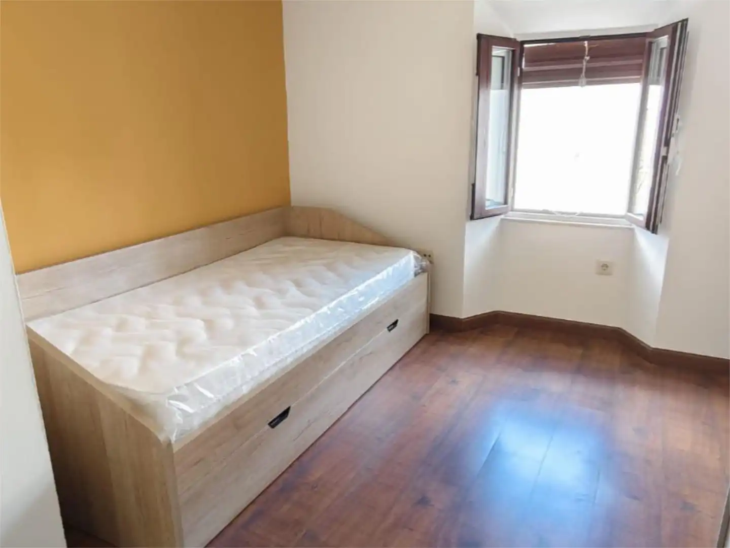 Wohnung zur Miete in Calle Caleros, 64, Casco Antiguo Wohnung zur Miete in Calle Caleros, 64, Casco Antiguo