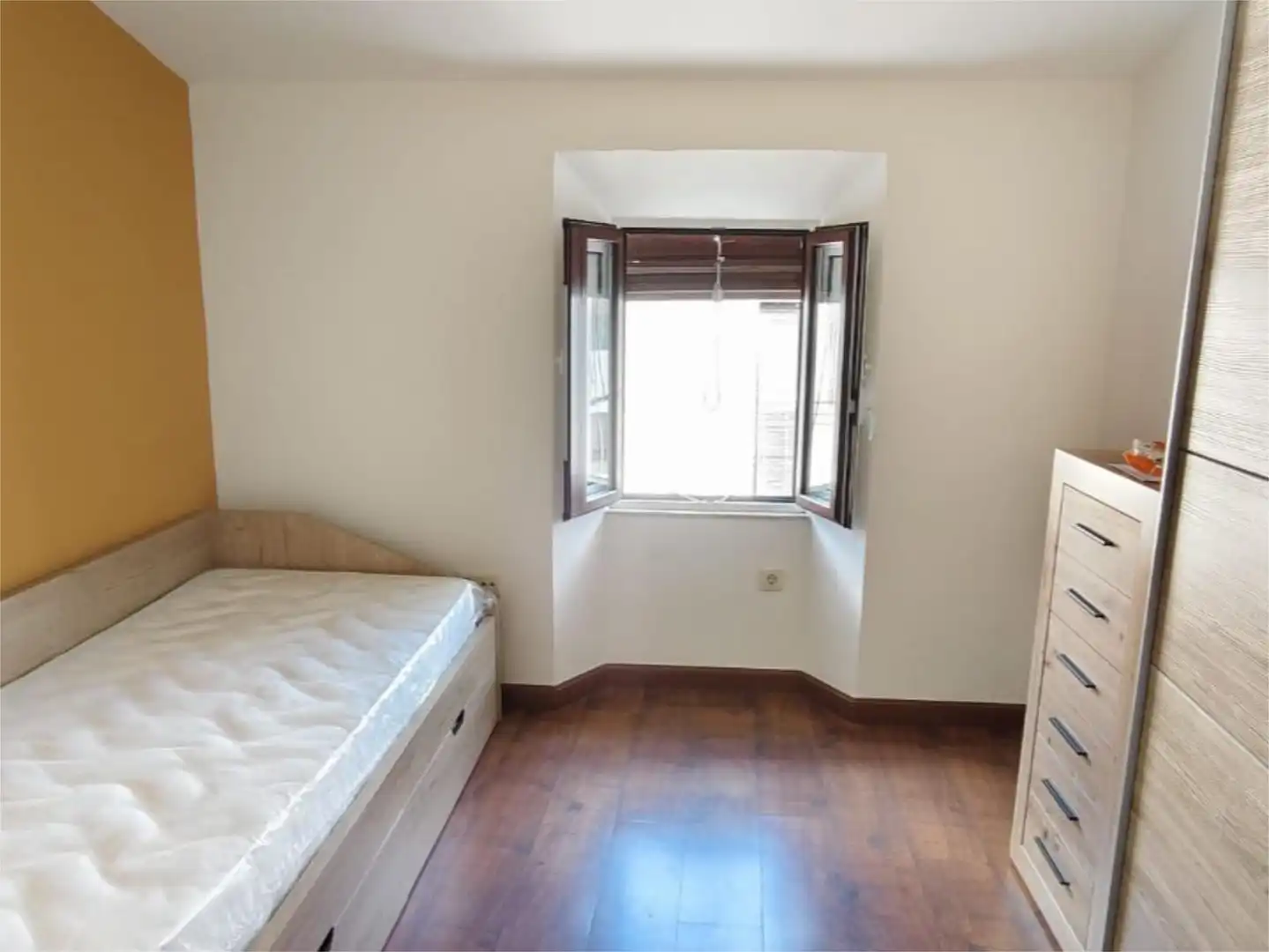 Wohnung zur Miete in Calle Caleros, 64, Casco Antiguo Wohnung zur Miete in Calle Caleros, 64, Casco Antiguo
