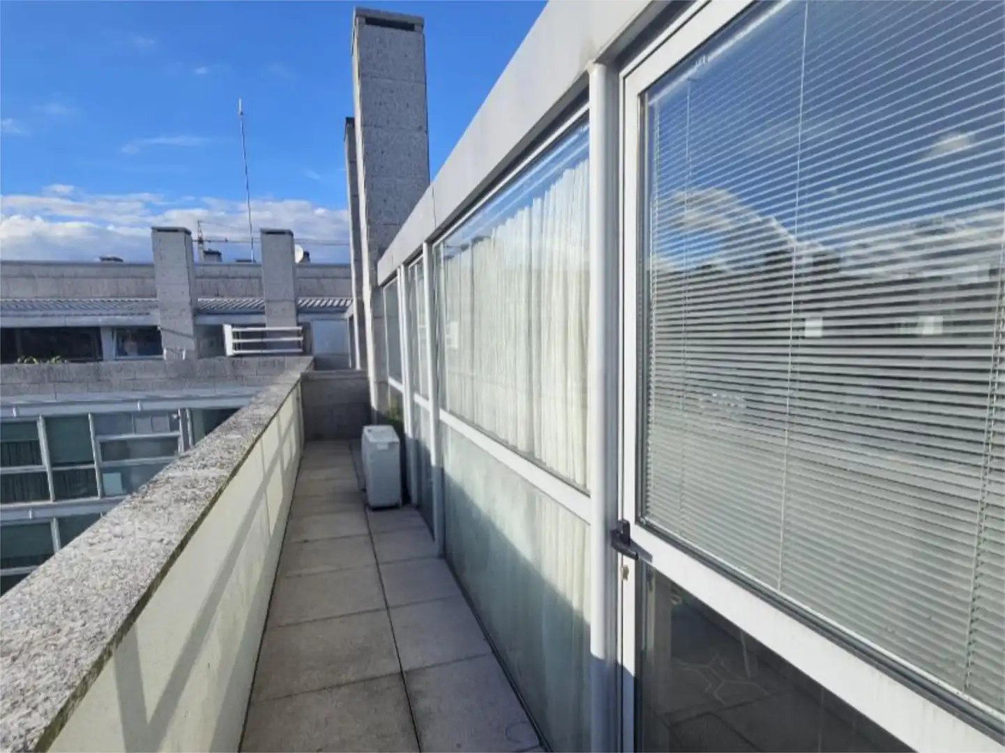 Exterior view of Flat for sale in Pontevedra Capital   with Air Conditioner and Terrace