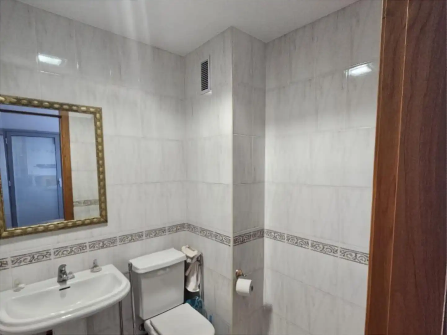 Wohnung zum Verkauf in Rúa Eduardo Pondal, 66, Zona Fernández Ladreda Badezimmer von Wohnung zum Verkauf in Pontevedra Capital mit Klimaanlage und Terrasse