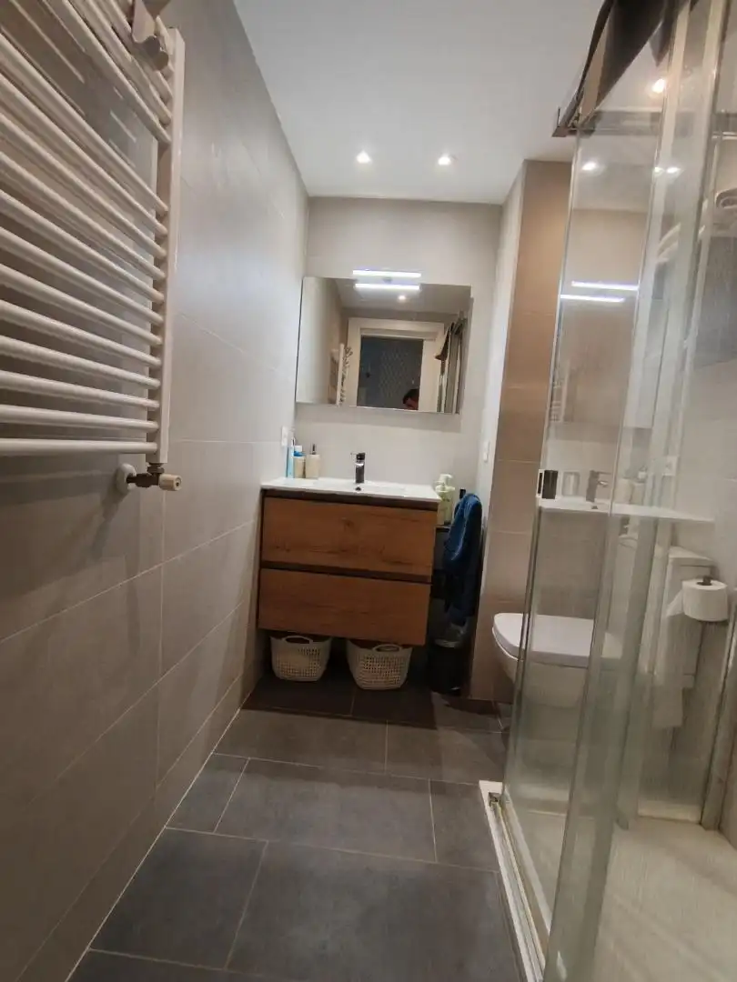 Piso en venta en Avenida de San Juan de la Peña, 181p, Salvador Allende Baño de Piso en venta en Zaragoza Capital con Aire acondicionado, Terraza y Balcón