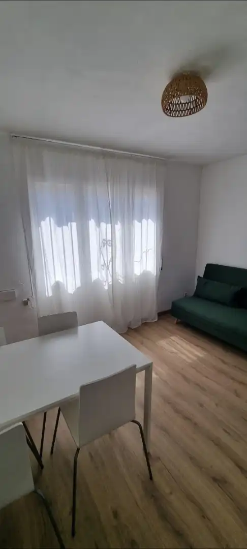 Piso de alquiler en Carrer Moxo, 1, Moxó - Sant Mori Sala de estar de Piso de alquiler en Empuriabrava con Parquet, Amueblado y Horno