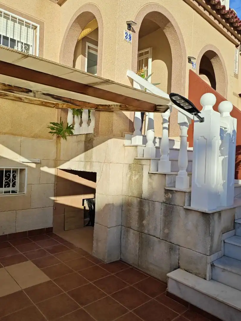 Casa o chalet en venta en Calle Garcilaso de la Vega, 4, Monforte del Cid Terraza de Casa o chalet en venta en Monforte del Cid con Aire acondicionado, Terraza y Balcón
