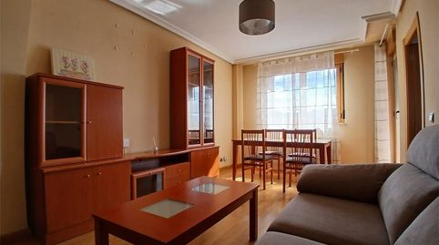 Foto 3 de Piso en venta en Calle Santiago Mirat, 5, Santa Marta de Tormes, Salamanca