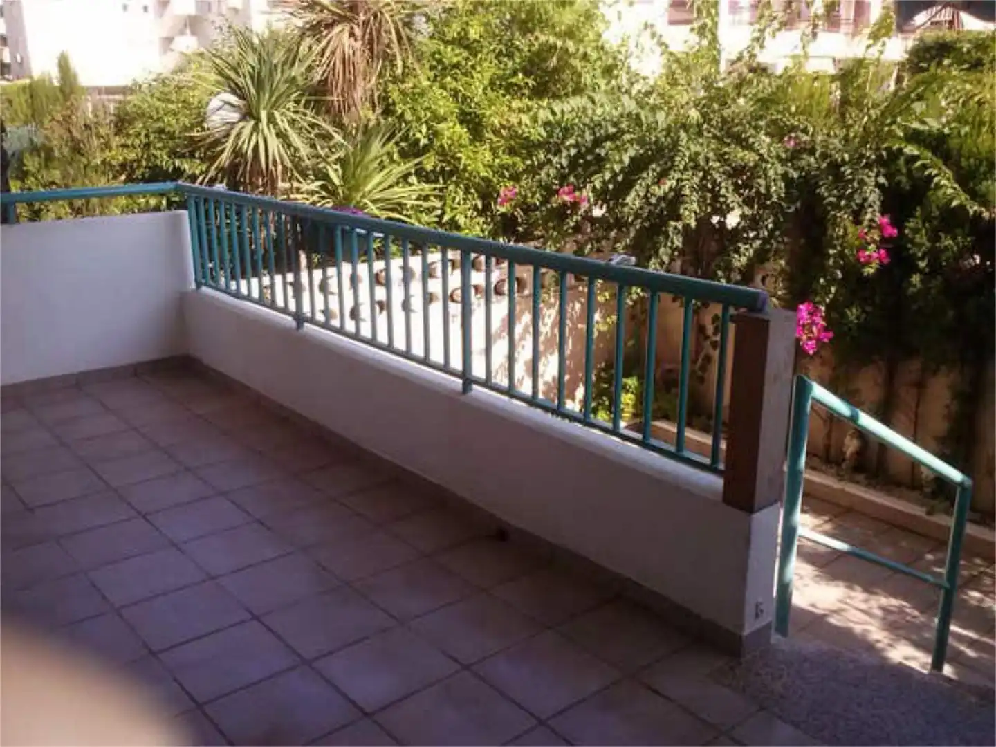 Apartamento de alquiler en Daimús Terraza de Apartamento de alquiler en Daimús con Jardín privado, Terraza y Piscina