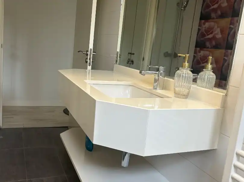Flat for rent in Calle Santa Nonia, 12, Centro Ciudad Bathroom of Flat for rent in León Capital with Heating, Parquet flooring and Furnished