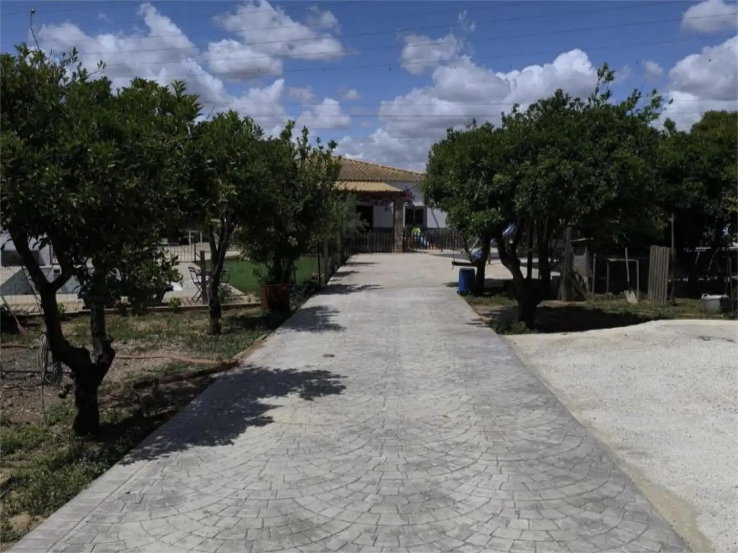 Houses for sale in Calle Libertad, 24, Oromana Exterior view of Houses for sale in Alcalá de Guadaira with Air Conditioner and Swimming Pool