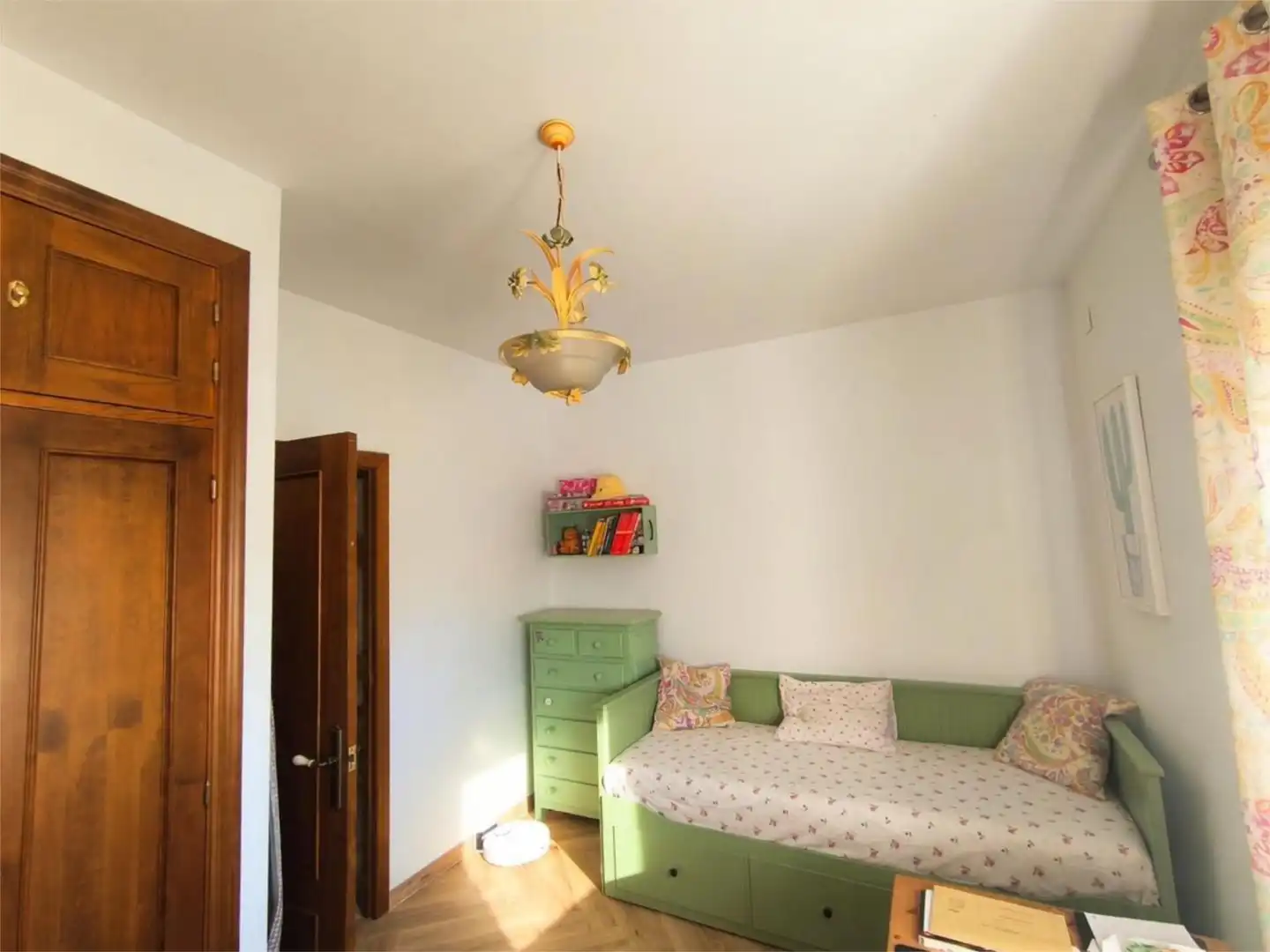 Houses for sale in Calle Libertad, 24, Oromana Bedroom of Houses for sale in Alcalá de Guadaira with Air Conditioner and Swimming Pool