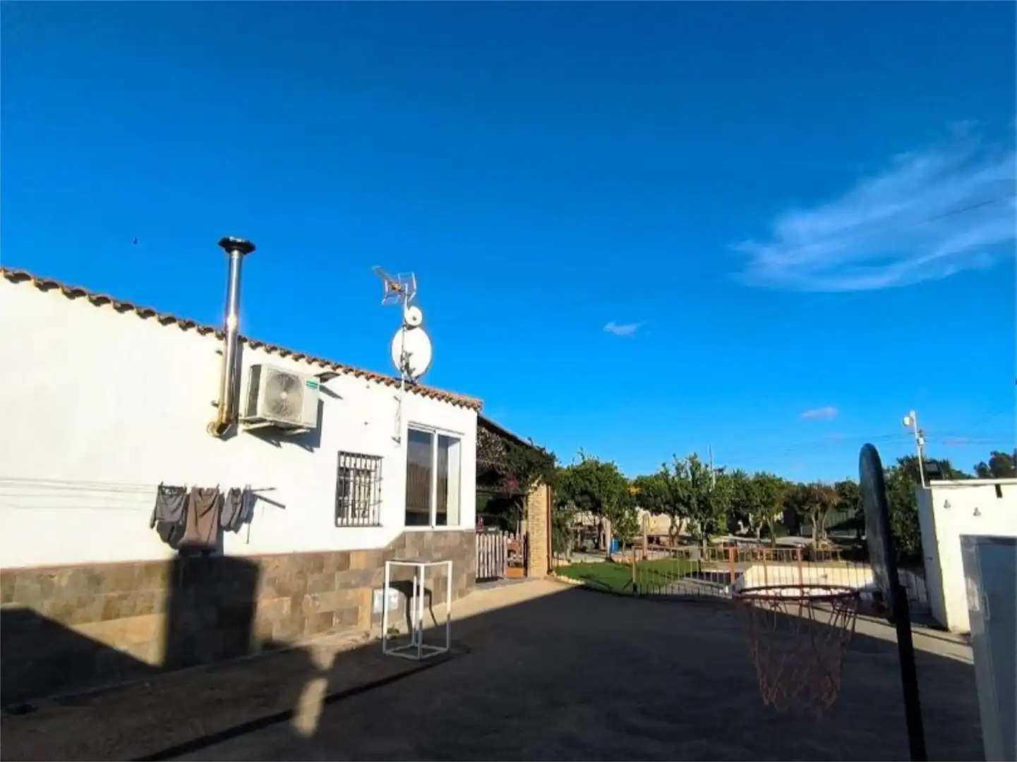 Houses for sale in Calle Libertad, 24, Oromana Garden of Houses for sale in Alcalá de Guadaira with Air Conditioner and Swimming Pool