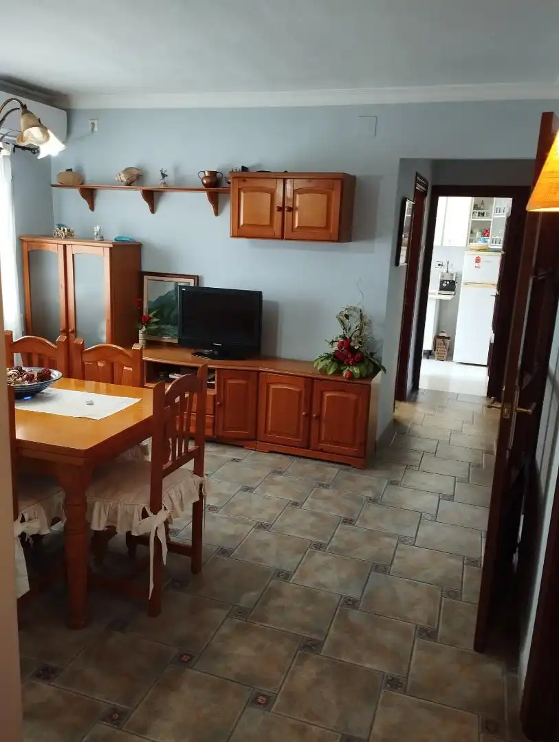 Piso en venta en Avenida del Mediterráneo, 243, San Luis Sala de estar de Piso en venta en Almería con Aire acondicionado, Calefacción y Amueblado