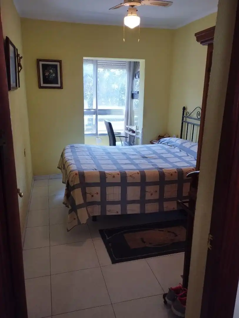 Piso en venta en Avenida del Mediterráneo, 243, San Luis Habitación de Piso en venta en Almería con Aire acondicionado, Calefacción y Amueblado