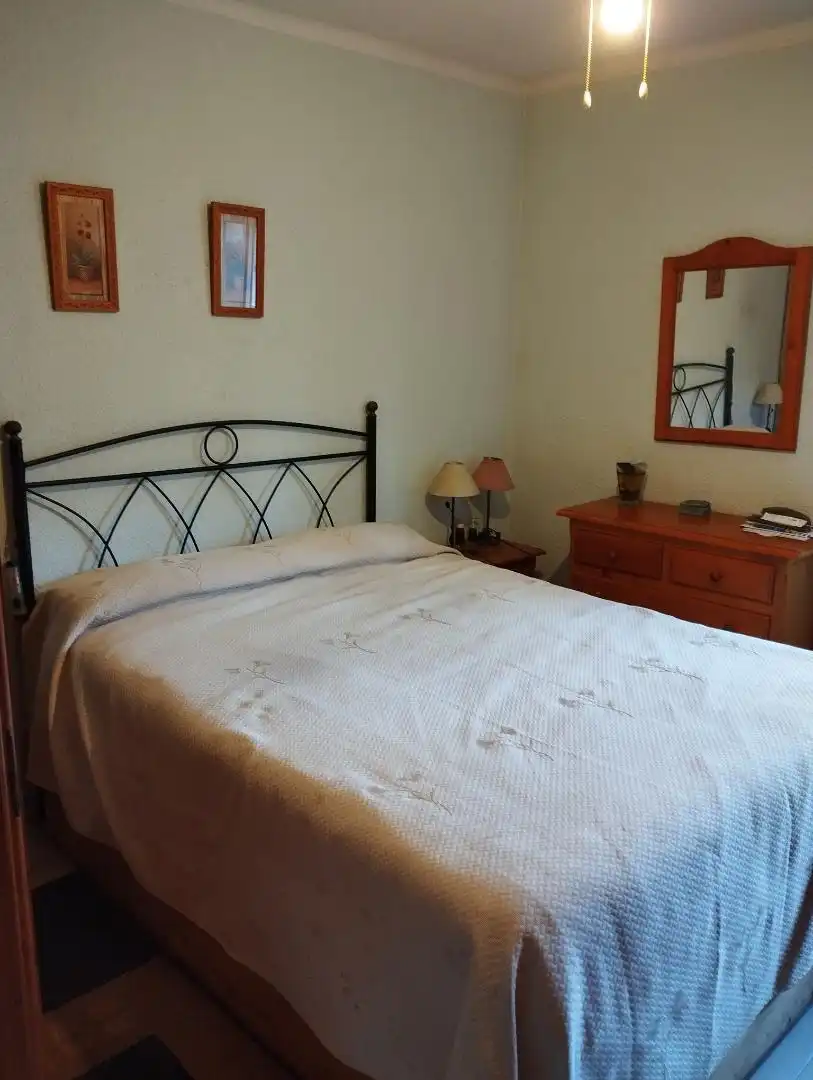 Piso en venta en Avenida del Mediterráneo, 243, San Luis Habitación de Piso en venta en Almería con Aire acondicionado, Calefacción y Amueblado