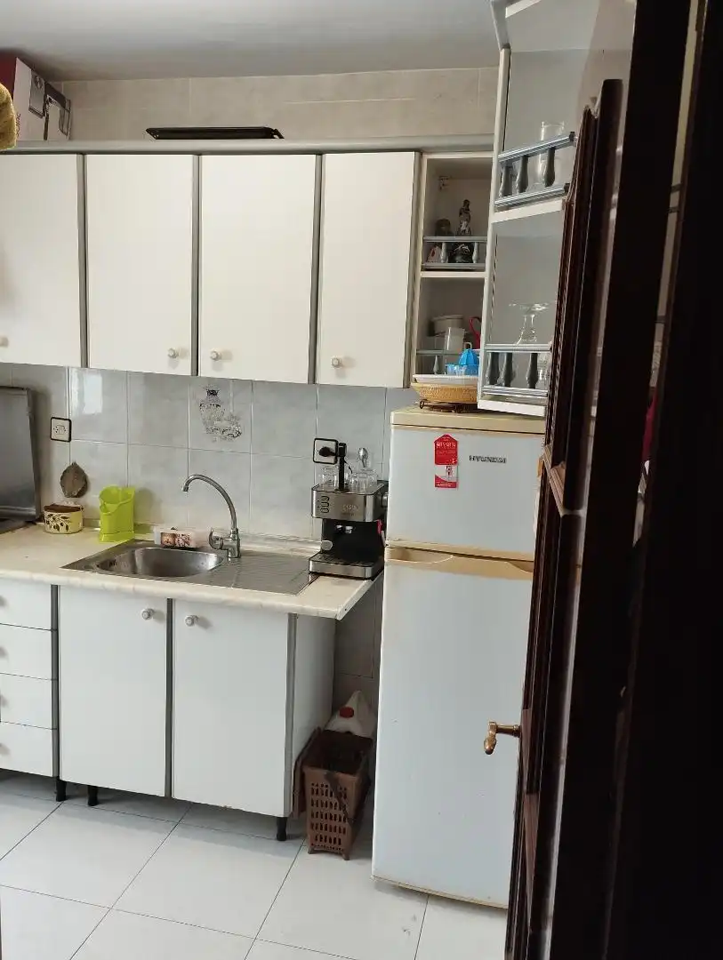 Piso en venta en Avenida del Mediterráneo, 243, San Luis Cocina de Piso en venta en Almería con Aire acondicionado, Calefacción y Amueblado