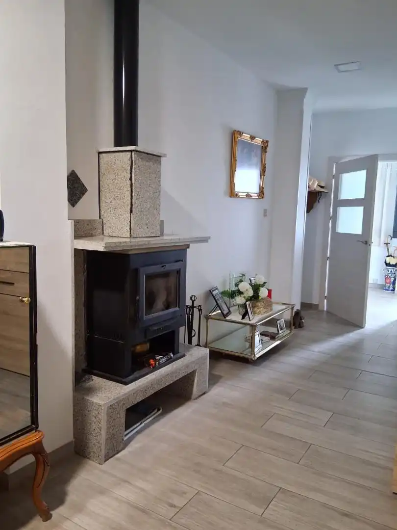 Wohnzimmer von Wohnung zum Verkauf in Moraleja mit Klimaanlage und Heizung
