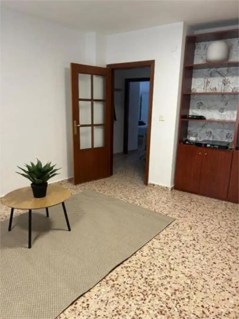 Piso de alquiler en Centro Piso de alquiler en Mérida con Calefacción, Terraza y Amueblado