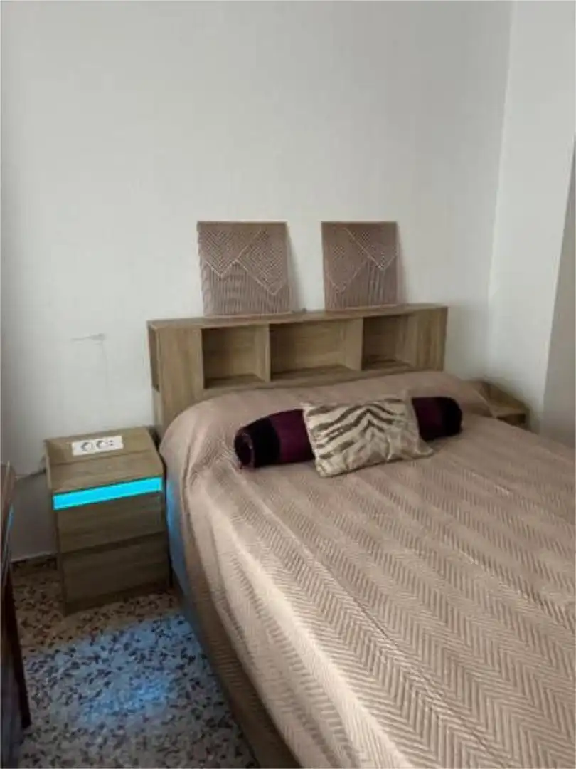 Piso de alquiler en Centro Habitación de Piso de alquiler en Mérida con Calefacción, Terraza y Amueblado