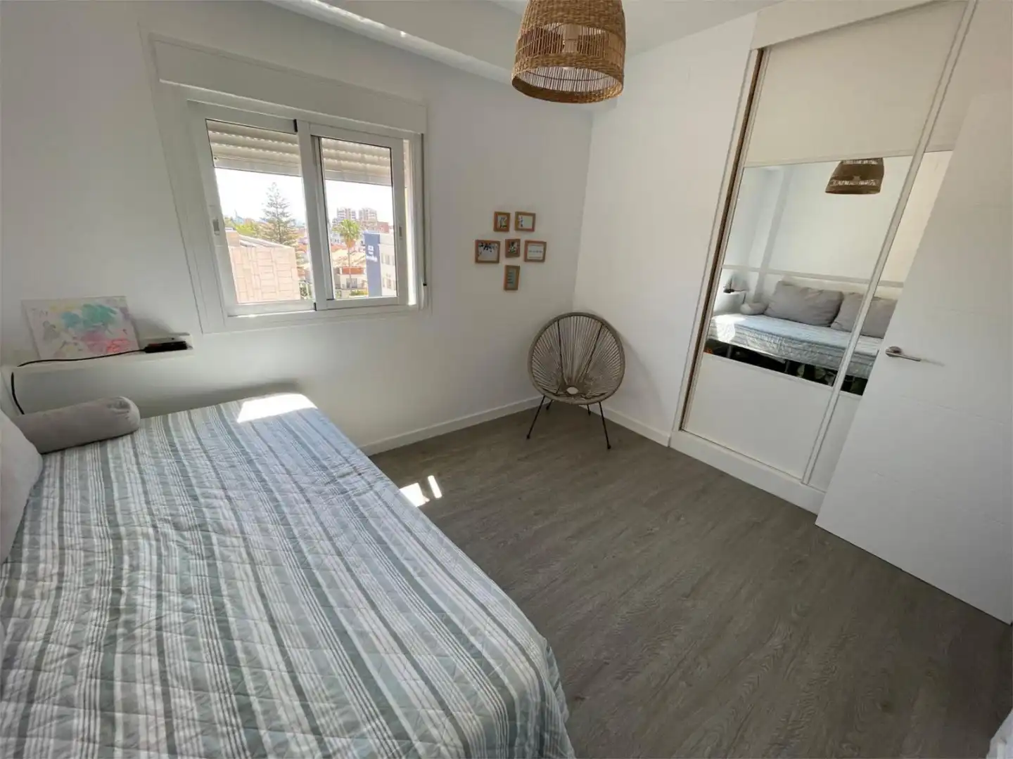 Habitación de Piso en venta en Málaga con Parquet y Amueblado