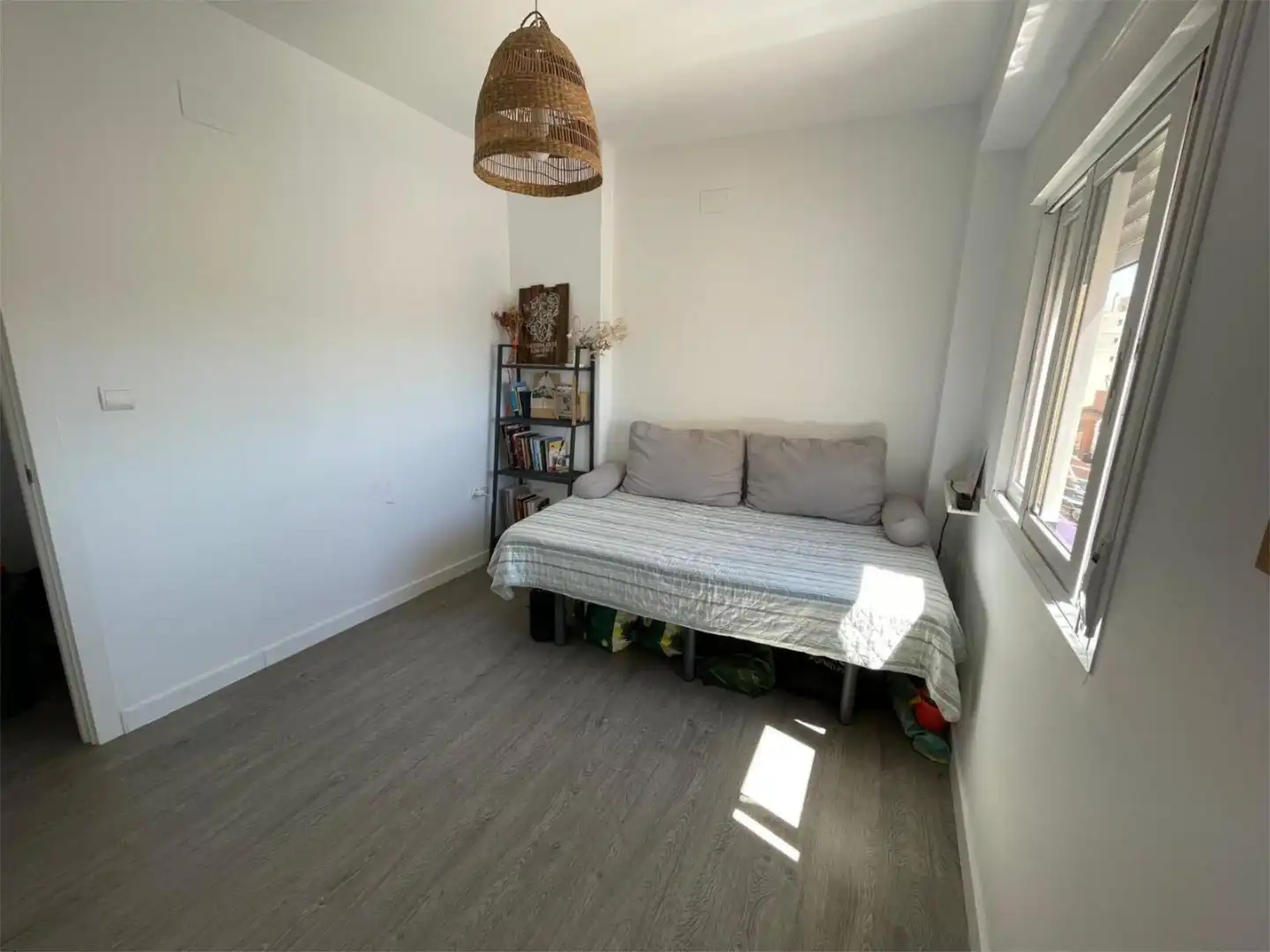 Habitación de Piso en venta en Málaga con Parquet y Amueblado