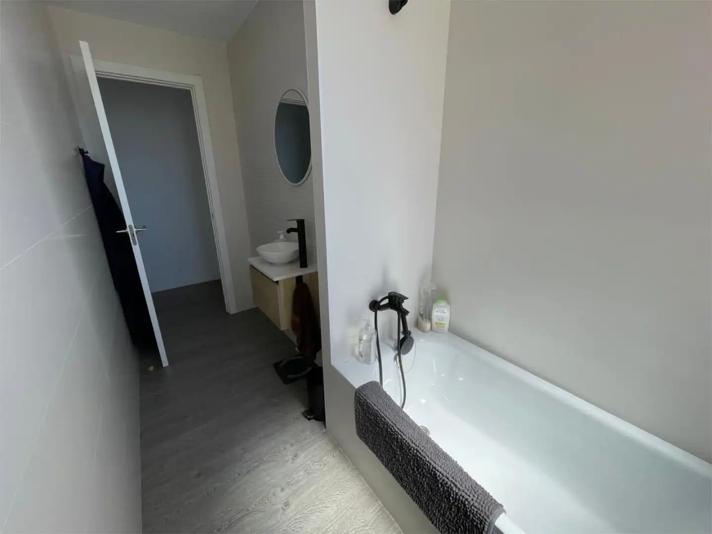 Baño de Piso en venta en Málaga con Parquet y Amueblado