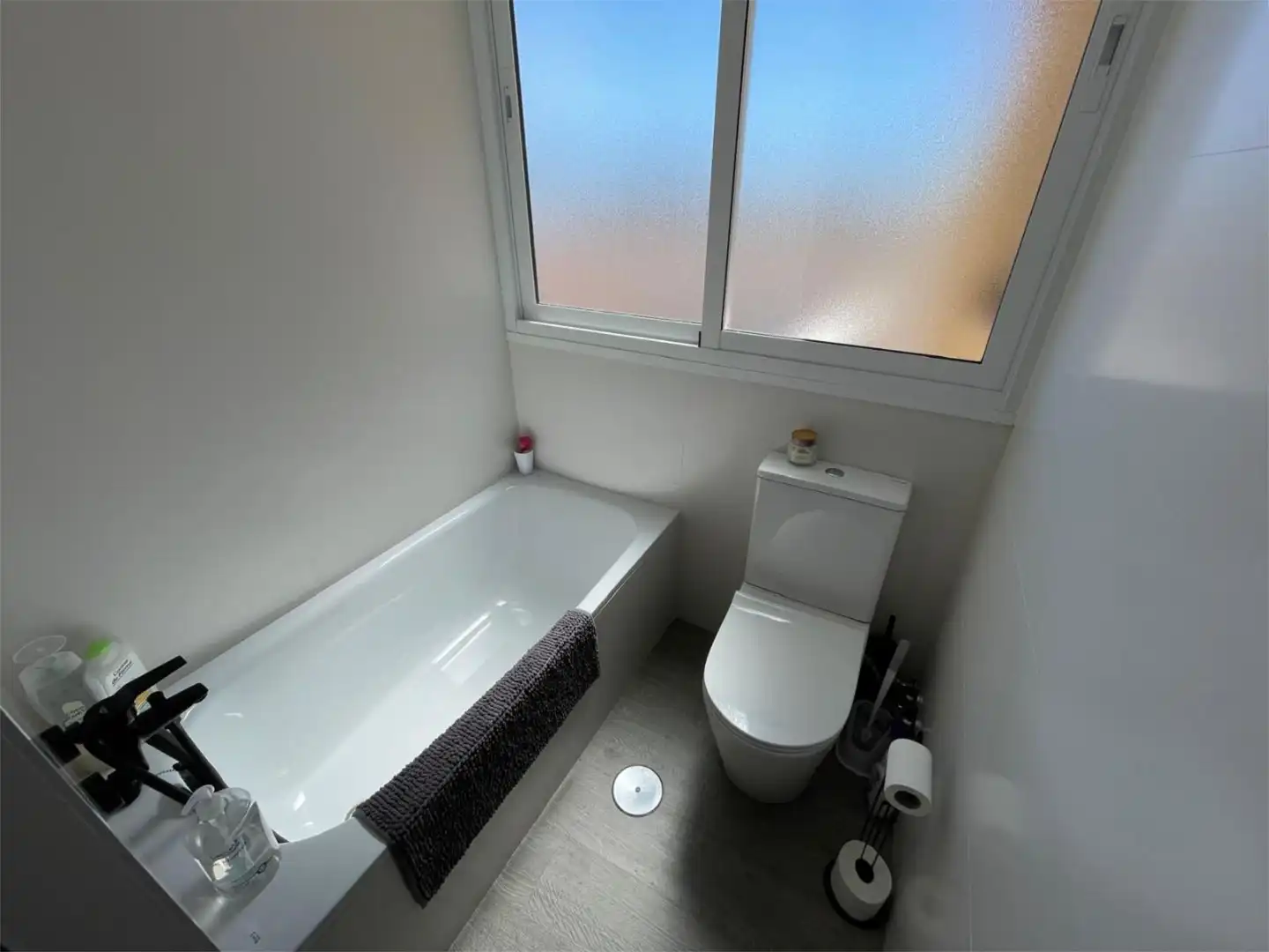 Baño de Piso en venta en Málaga con Parquet y Amueblado