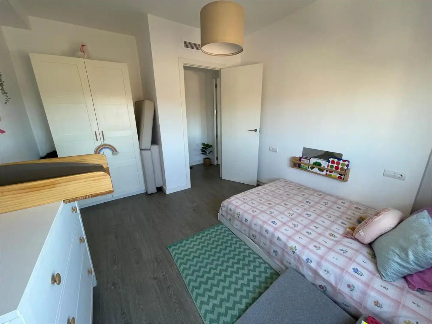 Habitación de Piso en venta en Málaga con Parquet y Amueblado