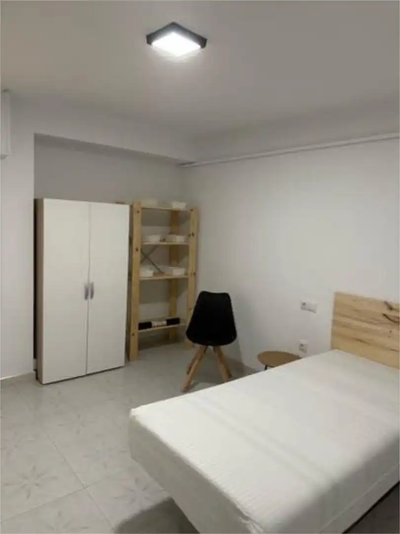 Pis de lloguer a Centro Dormitori de Pis de lloguer en Ponferrada amb Calefacció, Terrassa i Traster