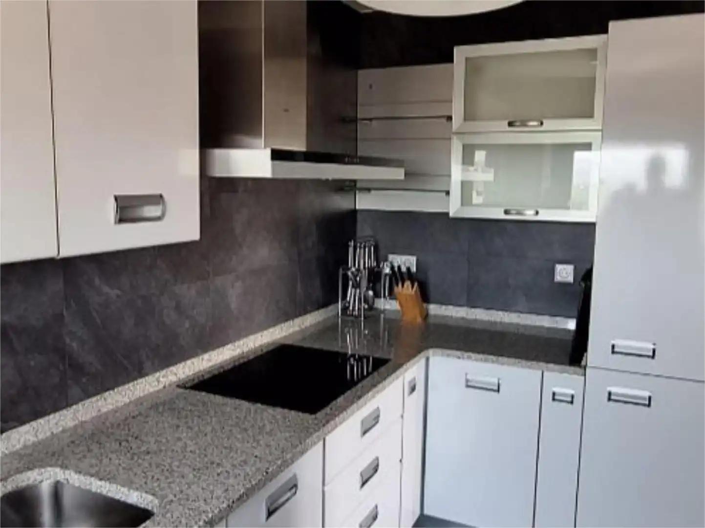 Wohnung zur Miete in Avenida Esteribar, 86, Esteribar Küche von Wohnung zur Miete in Esteribar mit Heizung, Parkett und Terrasse