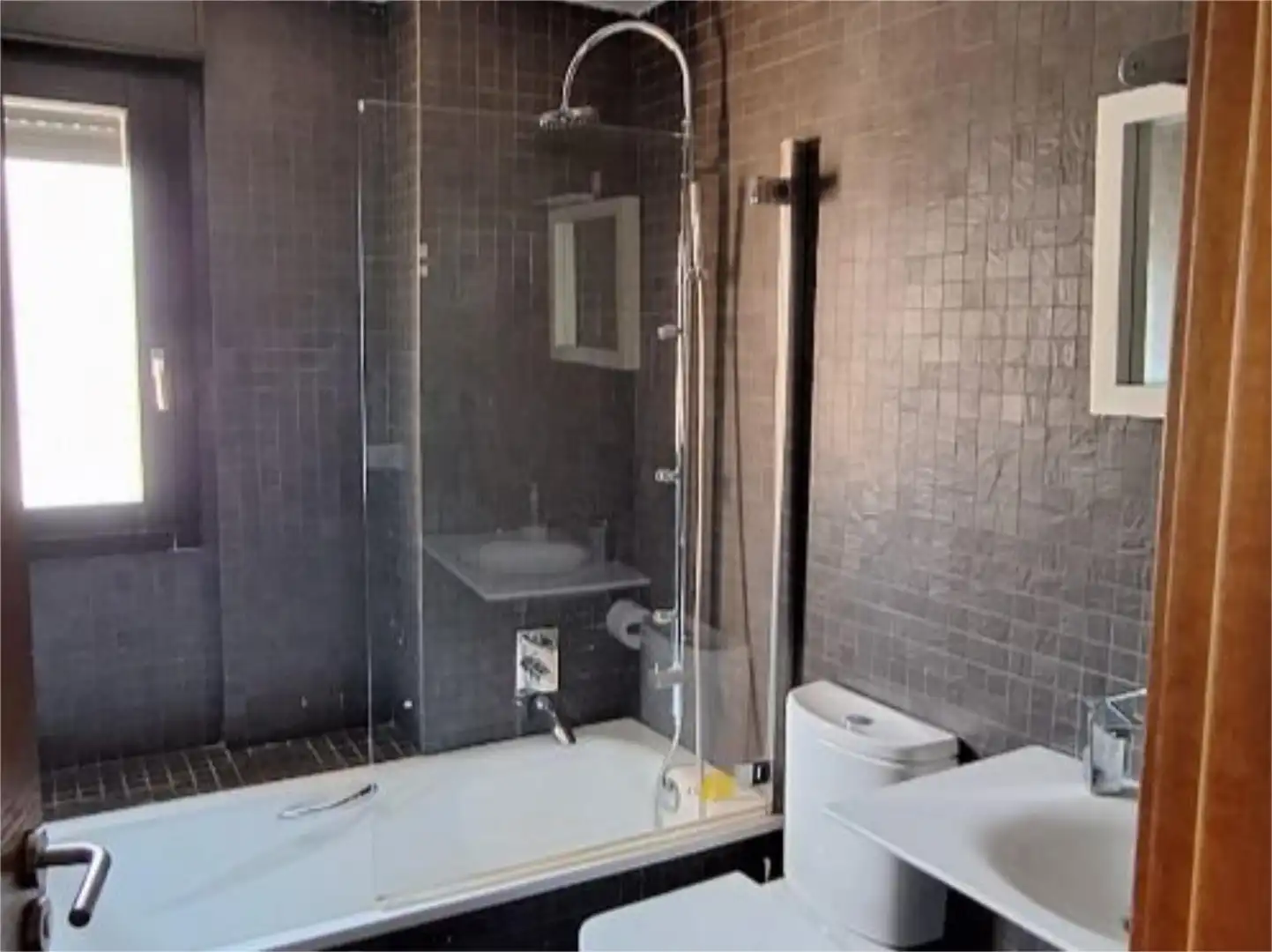 Piso de alquiler en Avenida Esteribar, 86, Esteribar Baño de Piso de alquiler en Esteribar con Calefacción, Parquet y Terraza